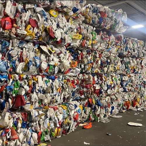 Shipping RR4386I Mixed Color HDPE Bottle Scrap in Bales in 20 Tons to ...